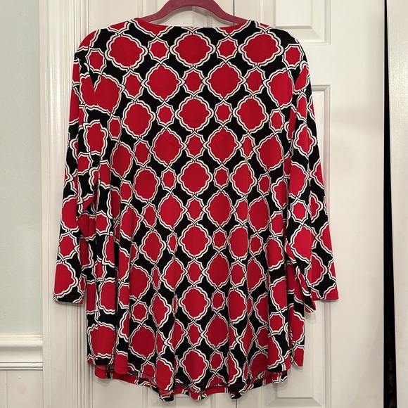 Chico’s Patterned Blouse - Picture 2 of 6